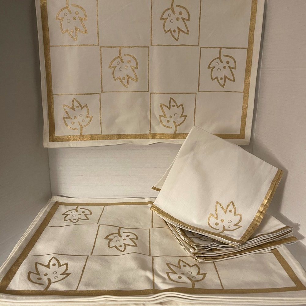 Cloth Table Placemats (6) & Napkins (6)